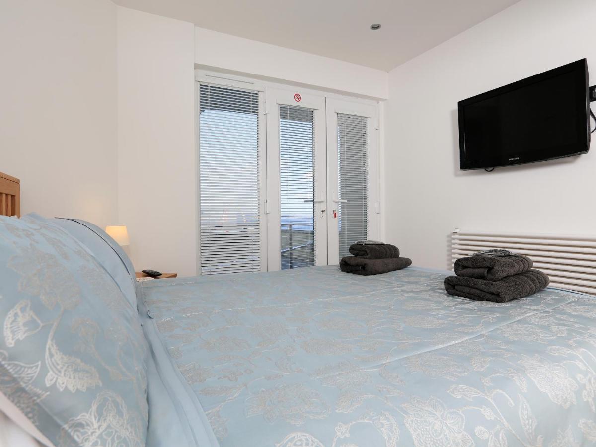 1 At The Beach Beesands Exterior foto